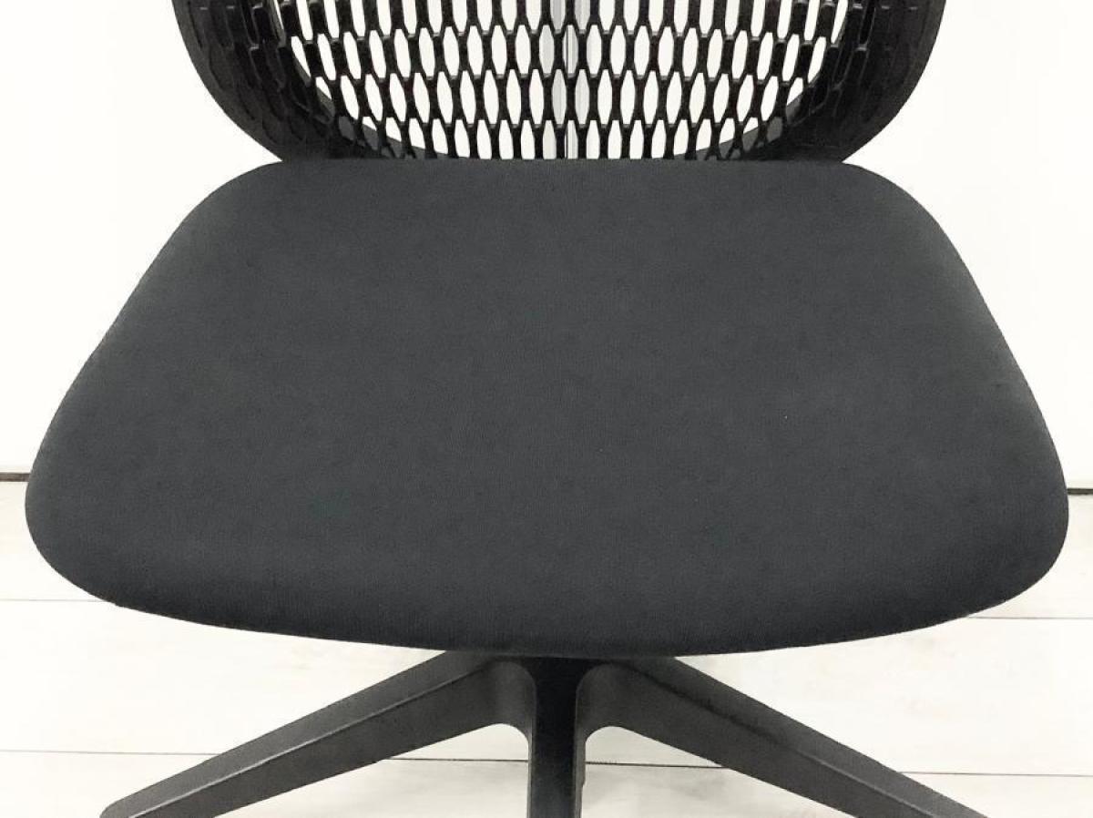 【未使用】内田洋行　ウチダ　AJチェア　ハイバック　肘なし　ブラック 中古】AJチェア ウチダ/UCHIDA 肘無ハイバックチェア 524678