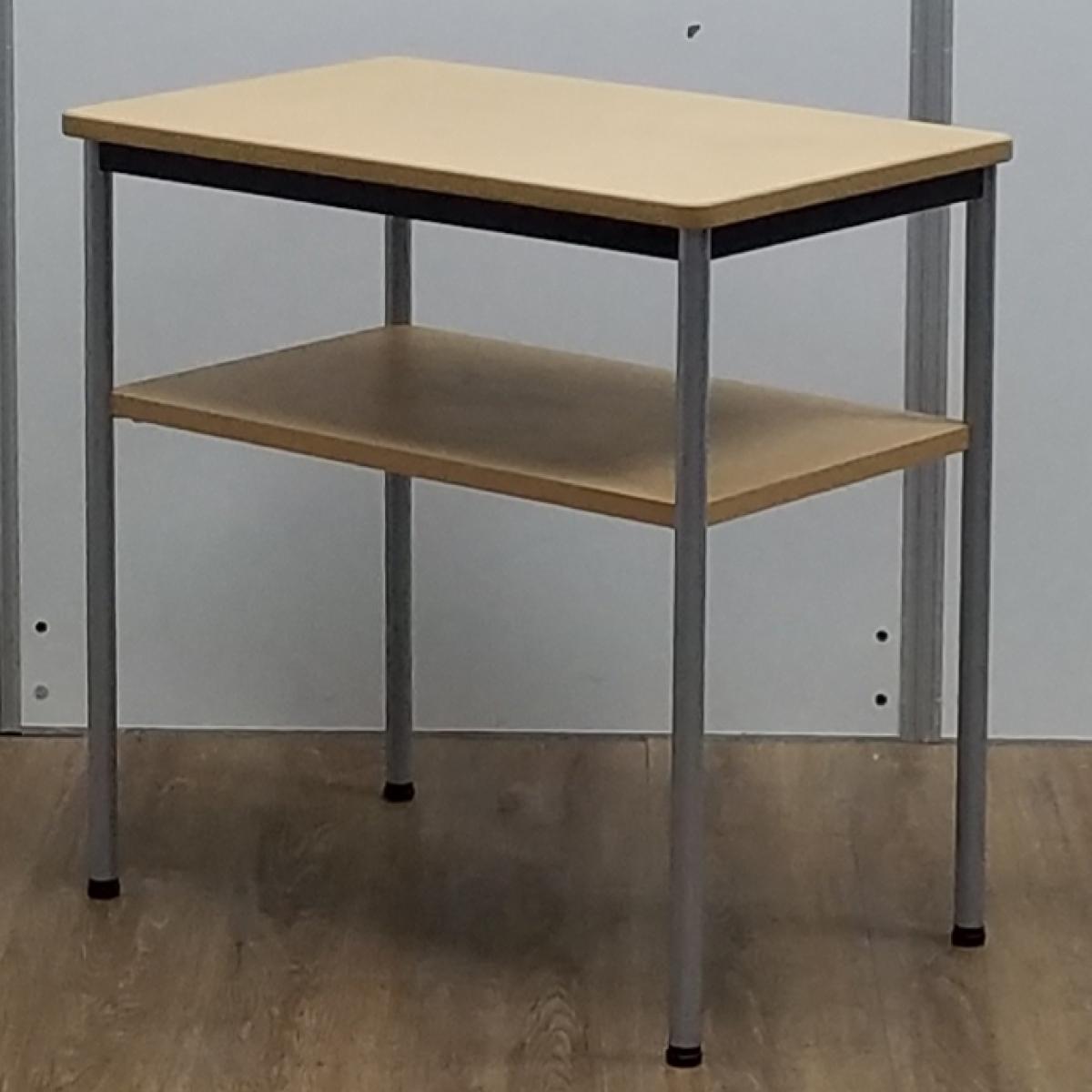 【商品入替のため、残り1台限り】イトーキ製　木目ナチュラル　電話台　プリンター台　W700/D450/H700サイズ　サービステーブル・花台としても！　人気の木目天板！使いやすい長方形型　電話・プリンター台！！
                        その他シリーズ
                                    中古
            