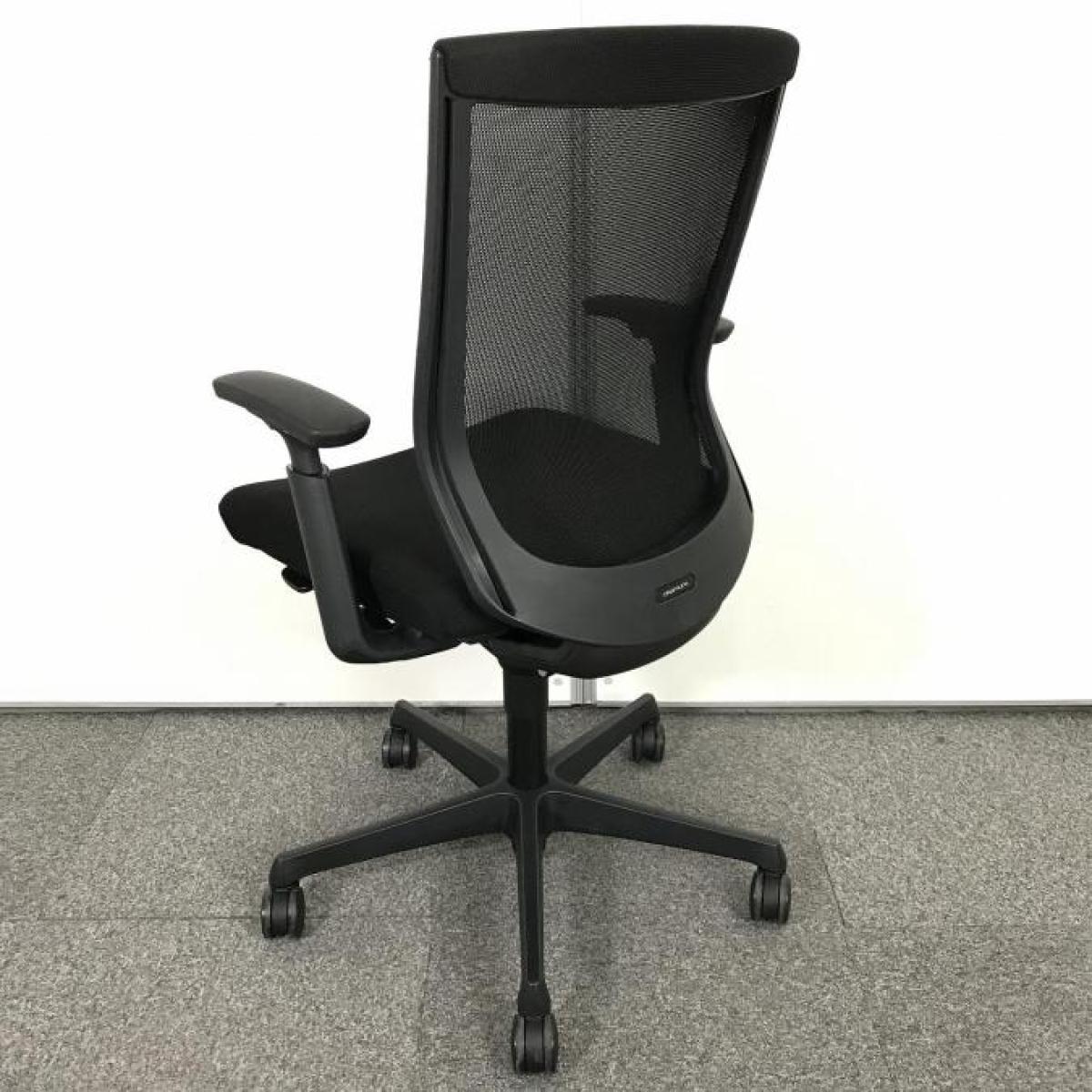ガムラツイスト 中古】エスクード C497ZR 6802 オカムラ/okamura 肘付ハイバック