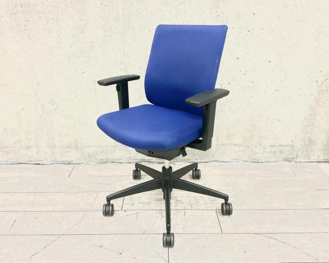 【中古】ウィザードチェア  コクヨ（KOKUYO） 肘付ローバックチェア