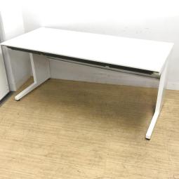 限品限り　残り1点　コクヨ製　オフィスデスク　平机　上長用に　大き目サイズ　広々と使用可　中古デスク　中古家具　オフィス家具　福岡　安い