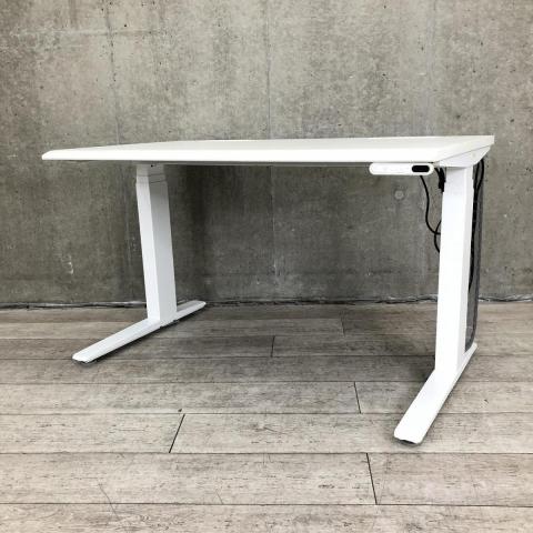 【在庫入替セール】オカムラ(okamura)　スイフト(Swift)　高さ650～1250mmで可動　立ち姿勢を取り入れ健康志向　定番のホワイト天板　W1150サイズ【ABW】※樹脂部分に日焼けあり