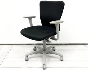 【スタンダードチェア入荷！】■オカムラ カロッツァチェア　/　ローバックチェア　/　肘付チェア　/　昇降チェア　/　事務椅子　/　ワークチェア　/　格安　/　リサイクル　/　九州最大級
