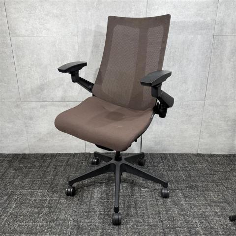 【中古】アクト メッシュ 樹脂  イトーキ（ITOKI） 肘付ハイバックチェア