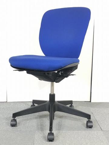 【中古】プラオチェア  イトーキ（ITOKI） 肘無ローバックチェア