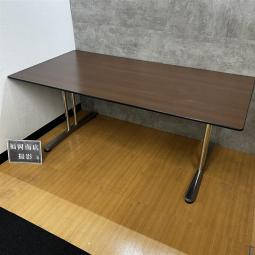 【展示品入替セール】オカムラ製のミーティングテーブル【インターレイス】が入荷しました！　＊福岡市拠点の「オフィスバスターズ福岡南店」は、福岡はもちろん、岡山・広島エリアにも対応しています。中古オフィス家具・チェア・デスク・複合機など一式手配可能。各地に特化した在庫とワンストップ対応で、起業・移転・レイアウト変更にしっかり対応し、岡山・広島でも安心の選択肢をご提供します。＊