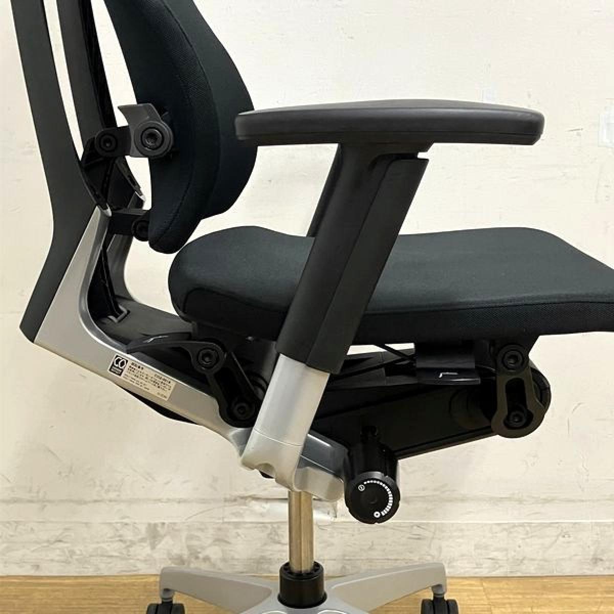 【中古美品】定価15万 イトーキ スピーナチェア　グッドデザイン賞 中古美品】定価15万 はまり イトーキ スピーナチェア グッド
