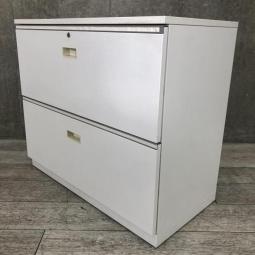 【A00992851】【窓下などに省スペースに設置できる！高さ770mmのローキャビネット！】
■イトーキ製　シンライン (THIN LINE)　2段ラテラル　ローキャビネット　H770㎜　■ホワイト　■シリンダー錠【IB】
