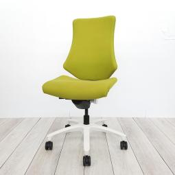 【3脚入荷】スタイリッシュで座り心地も抜群！高機能チェアが入荷！中古 オフィスチェア　OAチェア　高級　クロス　テレワーク　在宅ワーク　家具　肘無し　モスグリーン　イトーキ　エフ　ITOKI【IB】