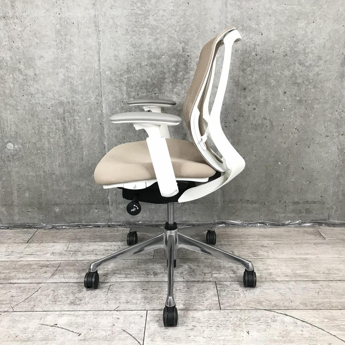 中古】シルフィーメッシュ C681BW FMP7 オカムラ/okamura 肘付