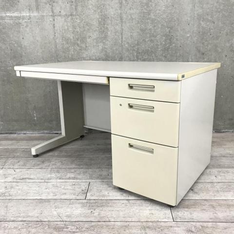 【スタンダードなデザインで高品質！スタッフ増員の際にオススメ！人気のBS片袖デスク！ 】■コクヨ（KOKUYO）製　BS＋シリーズ　片袖デスク　W1200×D700mm　■グレー　■シリンダー錠　※日焼け有【弊社使用欄：A01021682】