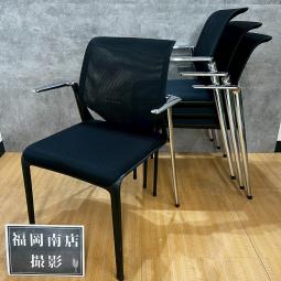 【南】ヴィトラ製のミーティング(会議用)チェア【メダスリム】が入荷しました！　＊福岡市拠点の「オフィスバスターズ福岡南店」は、福岡はもちろん、岡山・広島エリアにも対応しています。中古オフィス家具・チェア・デスク・複合機など一式手配可能。各地に特化した在庫とワンストップ対応で、起業・移転・レイアウト変更にしっかり対応し、岡山・広島でも安心の選択肢をご提供します。＊
