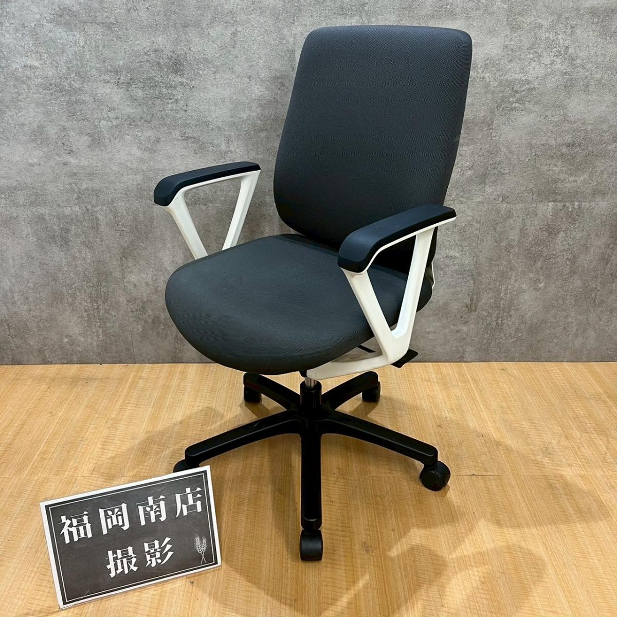 【南】イトーキ製のオフィスチェア【トルテチェア】が入荷しました！　＊福岡市で中古オフィス家具をお探しなら、オフィスバスターズ福岡南店へ！
福岡市南区を拠点に、デスク・チェア・書庫・複合機など中古オフィス家具を一式ご提供。福岡市内のオフィス移転や起業、レイアウト変更もワンストップでサポートします。＊
                        トルテチェア
                                    中古
            