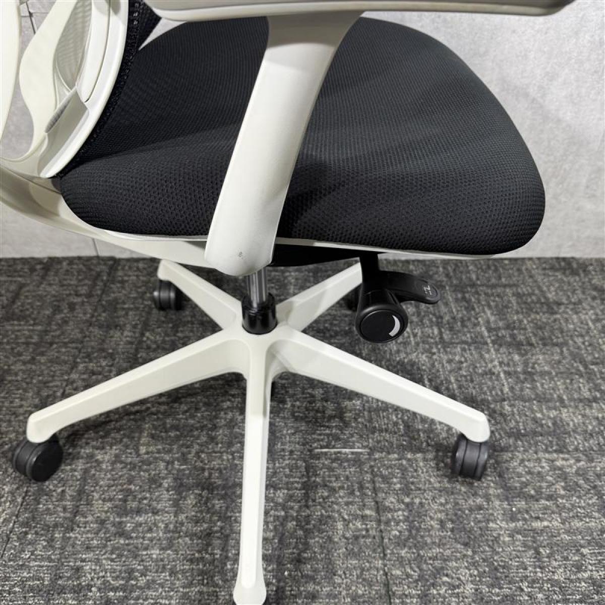 中古】シルフィーメッシュ オカムラ/okamura 肘付ローバック