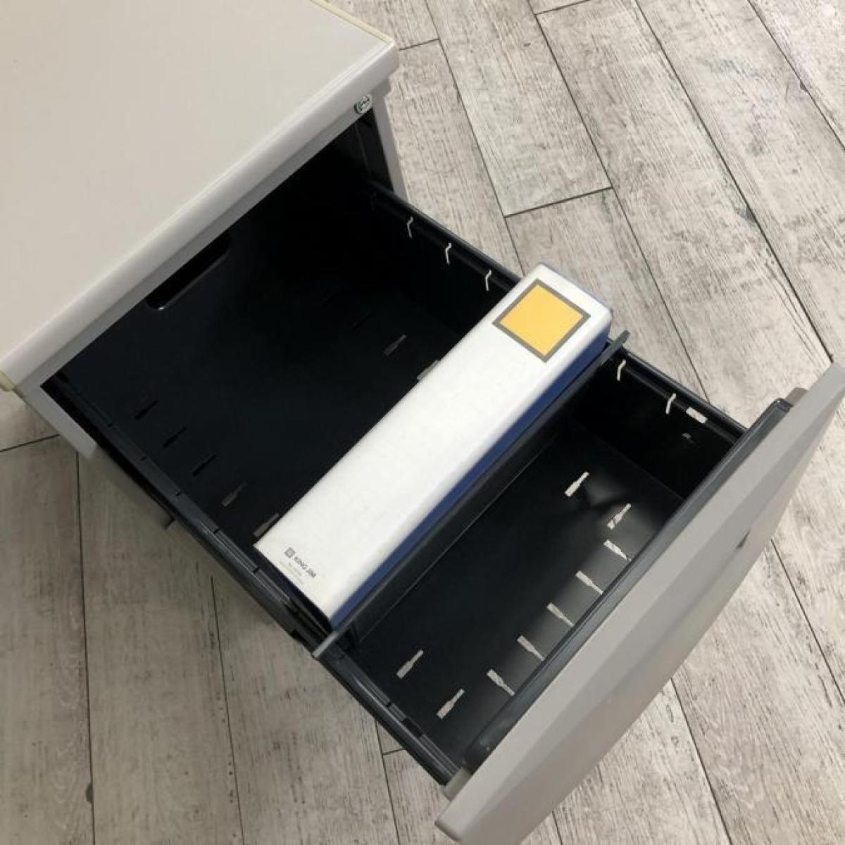 【現地引取り限定】ITOKIイトーキ 木製本棚　現地引取不可者の【いいね】お断り 引き取り限定）ホワイト木製本棚 - メルカリ