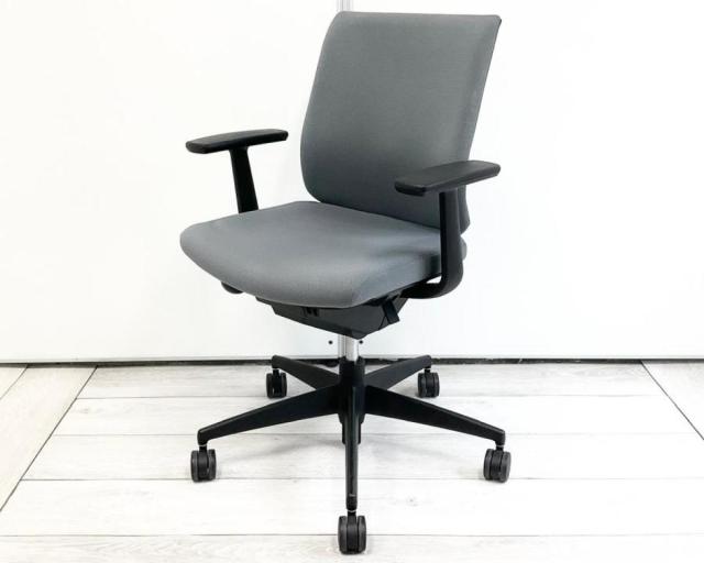 【中古】ウィザードチェア  コクヨ（KOKUYO） 肘付ローバックチェア