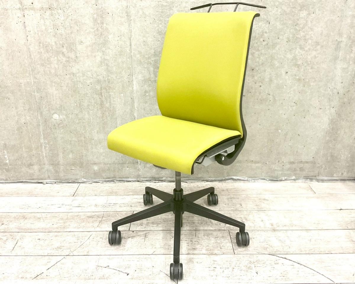 【在庫入替セール品】【あなたの座るを考える！ワイヤー構造が体を支える、有名海外メーカー製の定番！座り心地抜群の人気チェア！】■スチールケース（Steelcase）　シンク（think）チェア　肘無し　ハイバック　■クロスバックタイプ　■ハンガー付　■グリーン 【弊社使用欄：A00999368  K】
                        シンクチェア（2014年以前モデル）
                                    中古
            