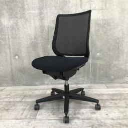 【在庫入替セール品】【すっきりと上質なデザイン！快適な座り心地を実現するオフィスチェア！】■コクヨ（KOKUYO）製　ミトラ (Mitra)　背面メッシュタイプ　ローバック肘無し　■ブラック　【弊社使用欄：A01004840 】【KN】