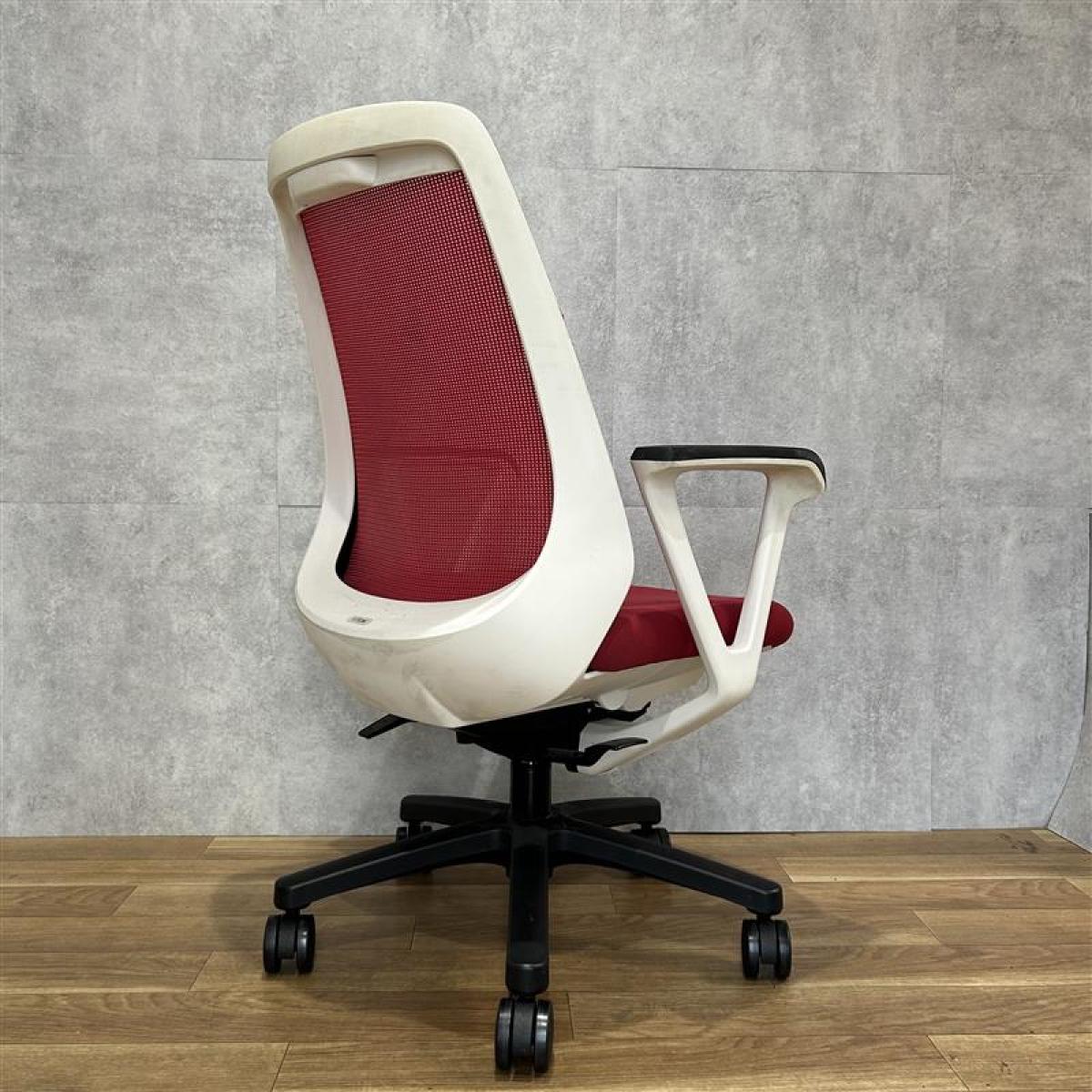 ITOKI イトーキ　廃盤 トニコチェア ベージュ　レトロモダン 中古】ノナ KZ-330JB-W9M4 イトーキ/ITOKI 肘付ハイバックチェア