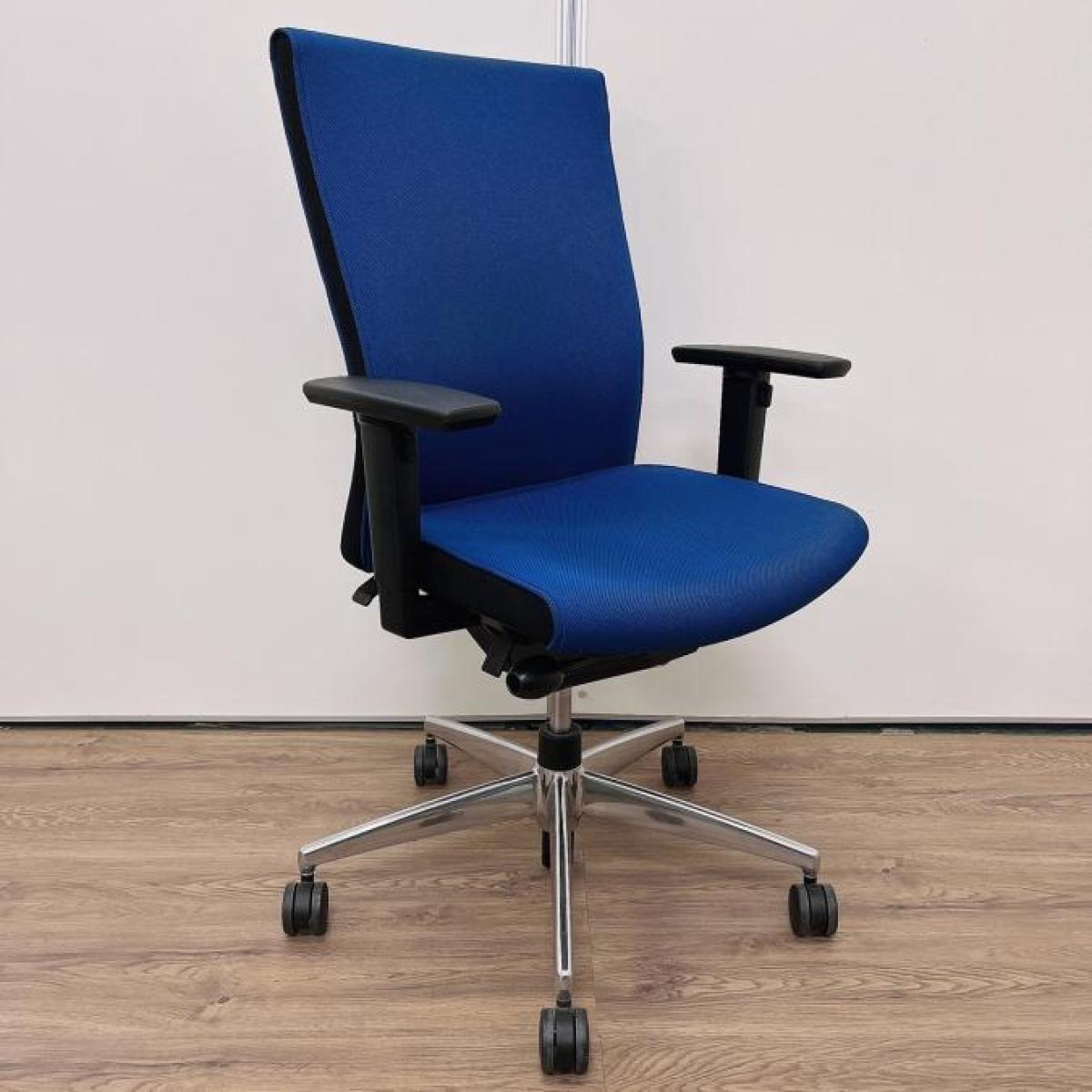 中古 極美品 コクヨ オフィスチェア プント（PUNTO）チェア 高級 