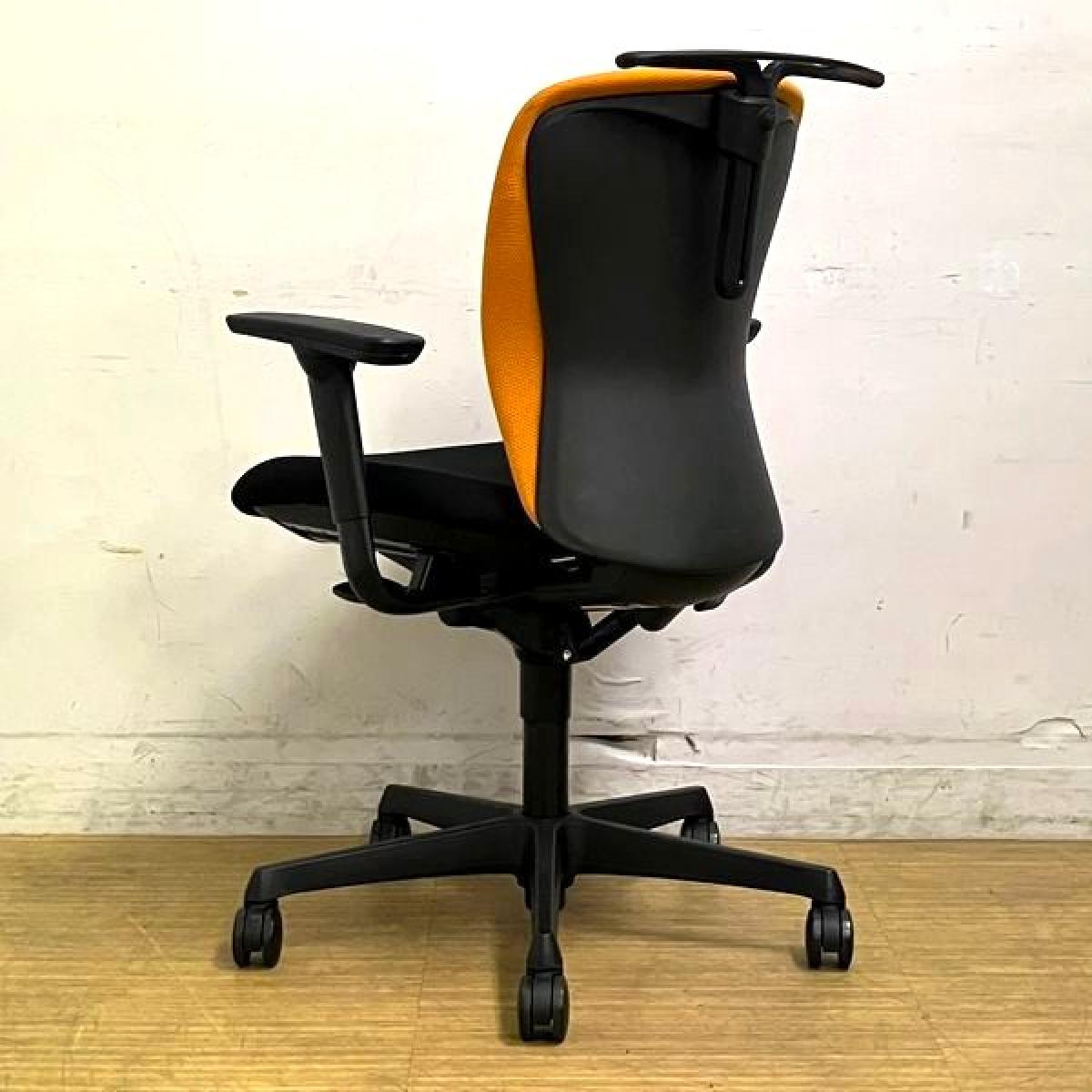 中古】スラート C382ZR 0007 オカムラ/okamura 肘付ローバック