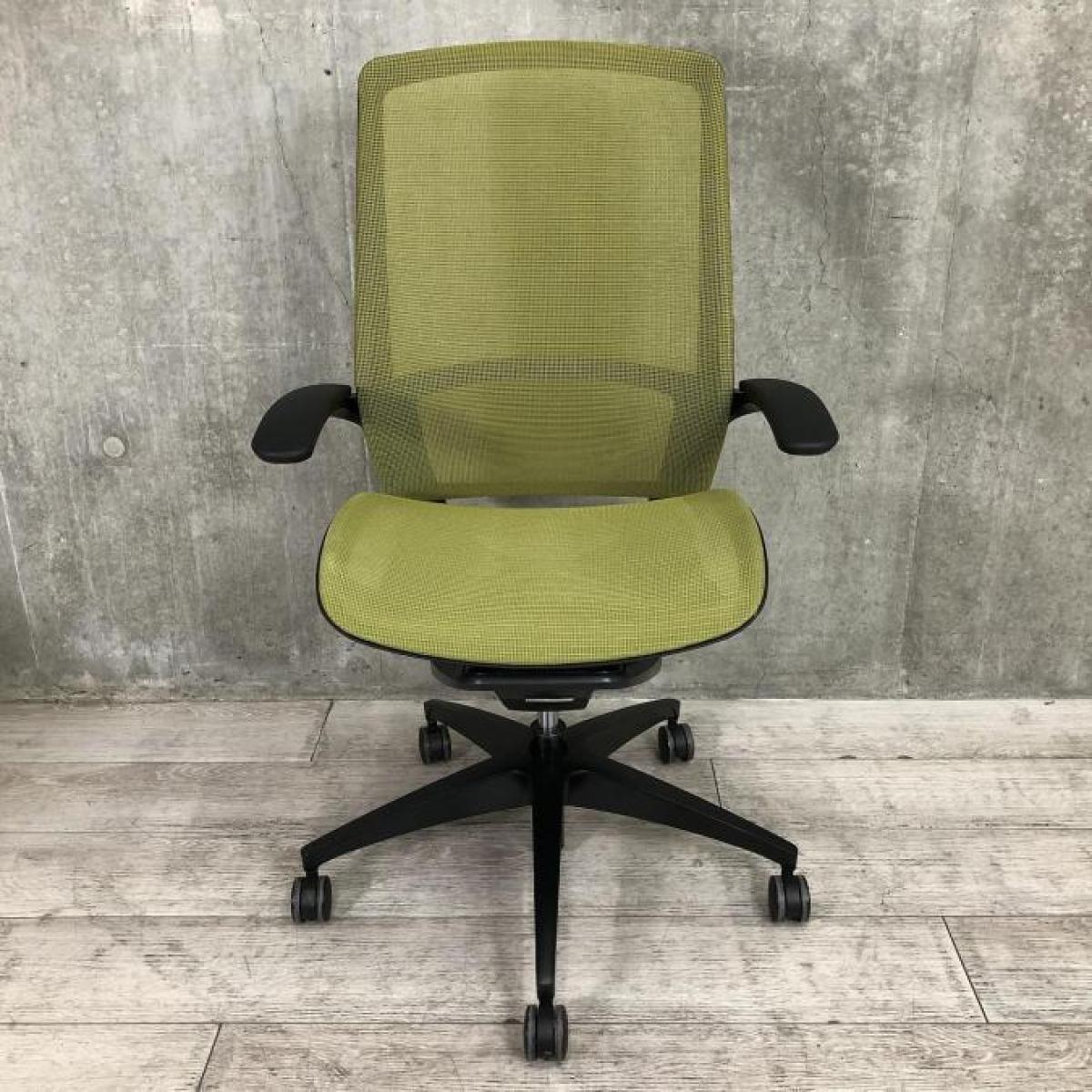 2316番 CASAMANIA HEM チェア ファビオ・ノヴェンブレ ホワイト her-chair-by-casamania-