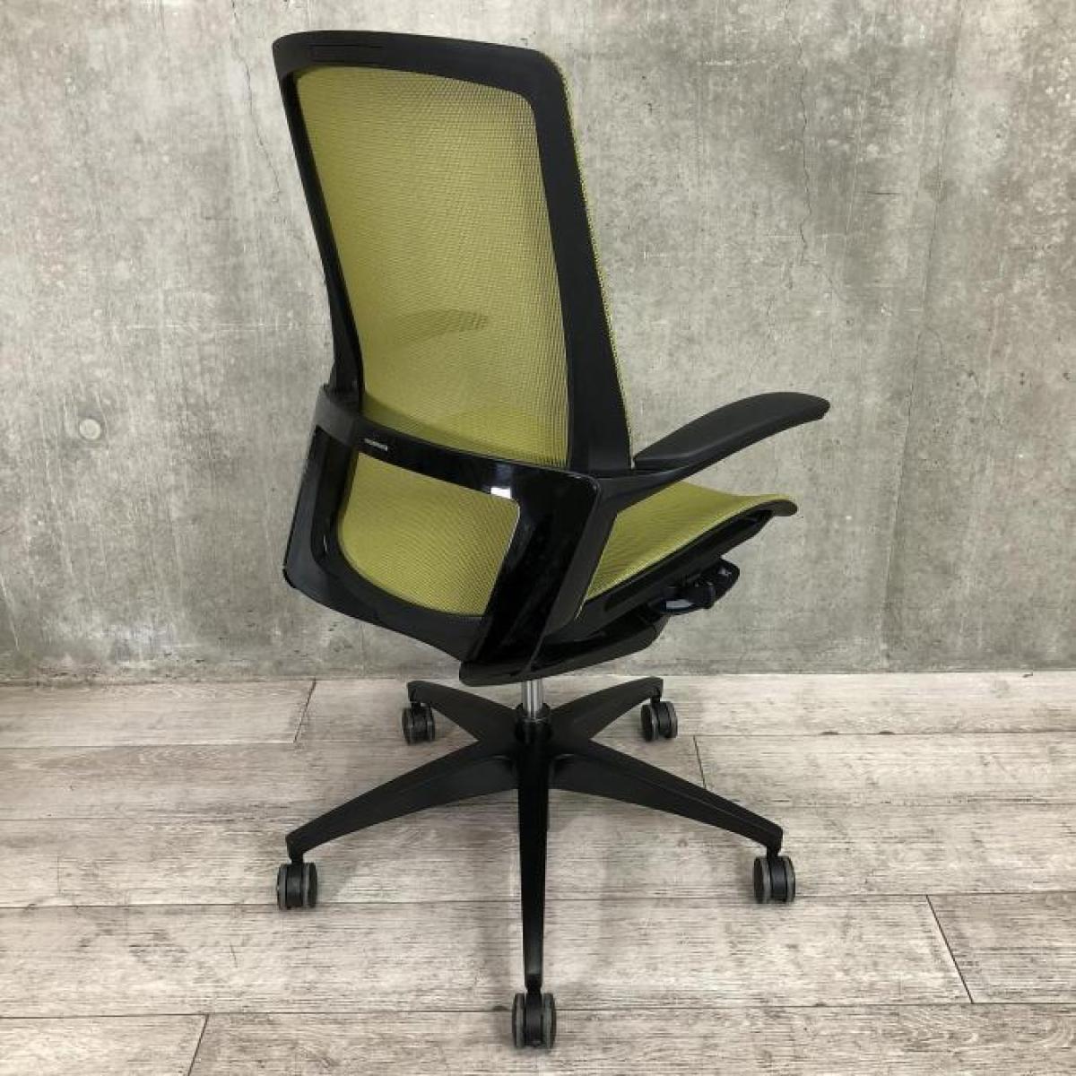 中古】フィノラ C745MR-F1E5 オカムラ/okamura 肘付ハイバック