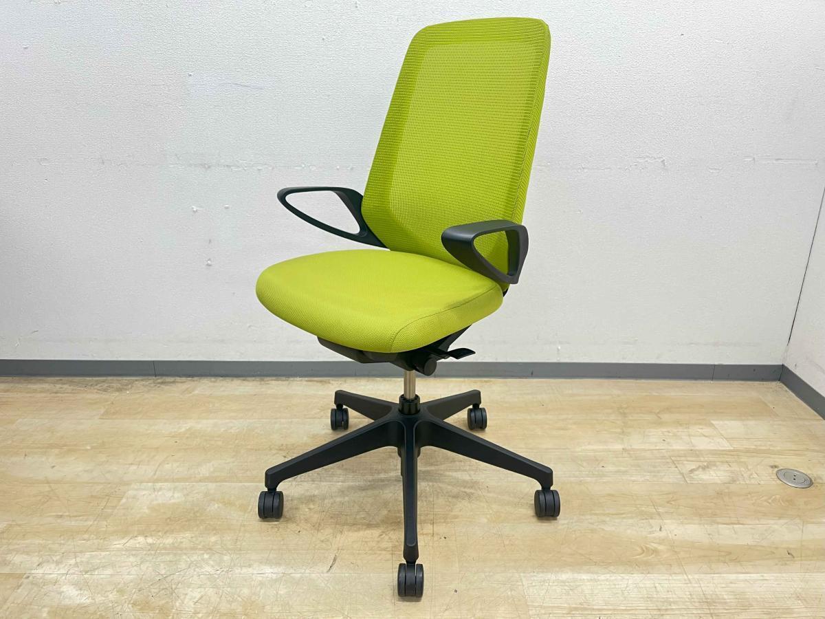 【在庫入れ替えSALE】【レアなシリーズ！ファッション性の高いタスクチェアが入荷！】■イトーキ　ノート　■ハイバックモデル　■ループ肘（固定肘）　■プレーンメッシュ　張地：モスグリーン〈愛知・岐阜・三重・静岡・福井〉
                        ノート
                                    中古
            