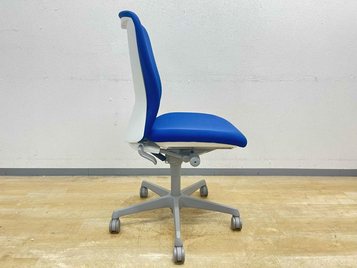 ビンテージ古家具◾️okamura 岡村製作所 キャスター付き シェルチェア 椅子 56-c687xw_thum.jpg