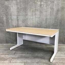 【W1400デスク】　平机　事務用品　事務デスク　オフィスデスク　内田洋行製　　上長用に　引き出し付き　スタンダード　福岡　中古　安い　九州最大級