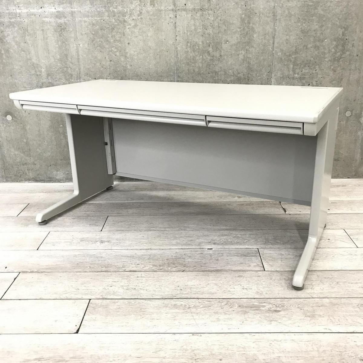 【スタンダードデスクの決定版！】■オカムラ(okamura)　SDシリーズ　平机　引き出し付　W1400×D700㎜　■ライトグレー【広く使える幅1400㎜の平デスク】
                        SDシリーズ
                                    中古
            