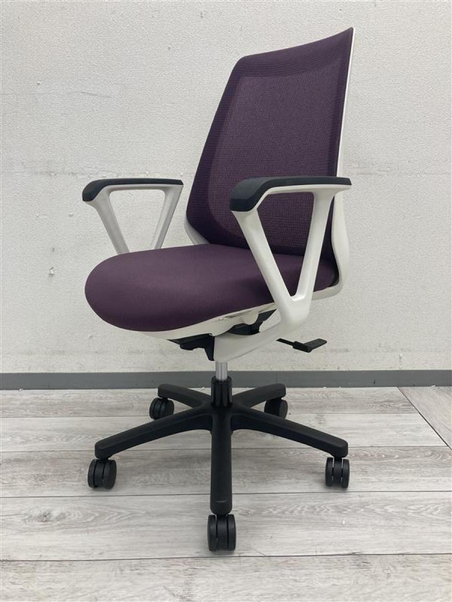 【コンパクトで使いやすい！】イトーキ　ノナチェア　パープル　ホワイトフレーム　肘付きOAチェア　〈岐阜・愛知・三重・静岡・福井〉
                        ノナ
                                    中古
            