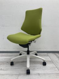 【在庫入れ替えSALE】【厚めの座面が優しく包み込む】■ITOKI（イトーキ）製　エフ（f）チェア　■ファブリックタイプ　■肘無し　〈岐阜・愛知・三重・静岡・福井〉