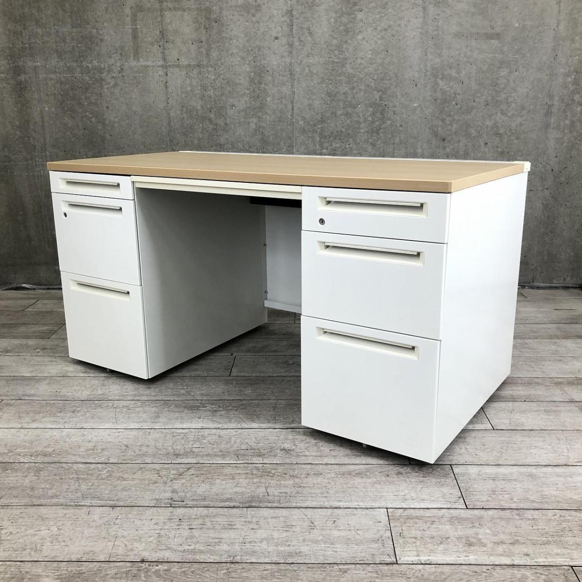 【両袖タイプで収納たっぷり！幅1400㎜でワークスペースもしっかり確保！】■オカムラ（okamura）製　アドバンス　両袖机　幅1400㎜　■本体：ホワイト　天板：木目ナチュラル　■シリンダー錠
                        アドバンス
                                    中古
            