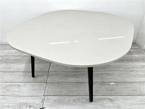 【定価20万円】【おしゃれな丸角のスクエアテーブル入荷】■内田洋行/レムナ　■ミーティングテーブル　■ホワイト