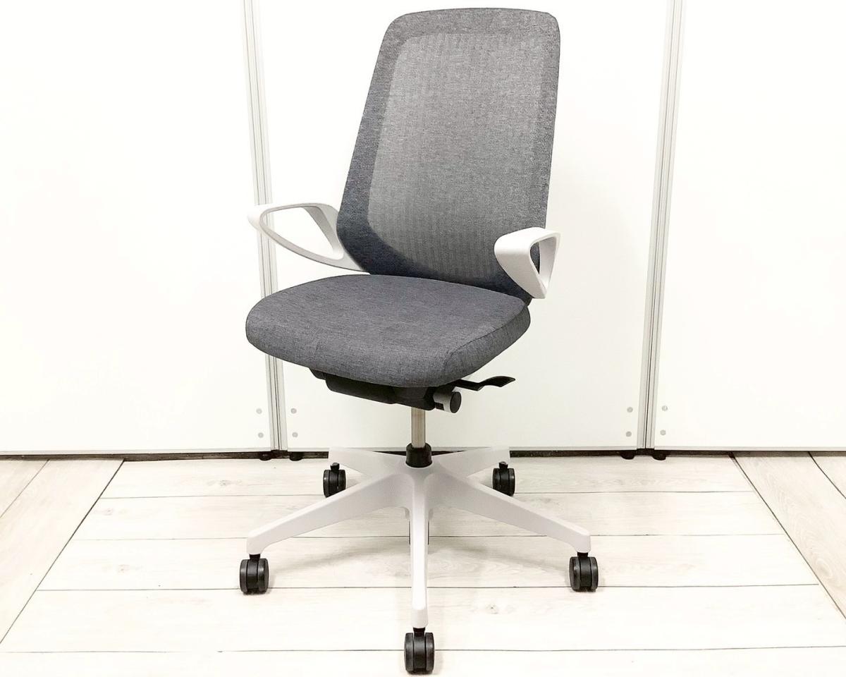 【2022年製】テクスチャードメッシュ ループ肘 固定肘 ランバーサポート付 腰痛対策 ハンガー付 ・ITOKI/イトーキ ・nort/ノート　※横浜本店撮影画像※
                        ノート
                                    中古
            