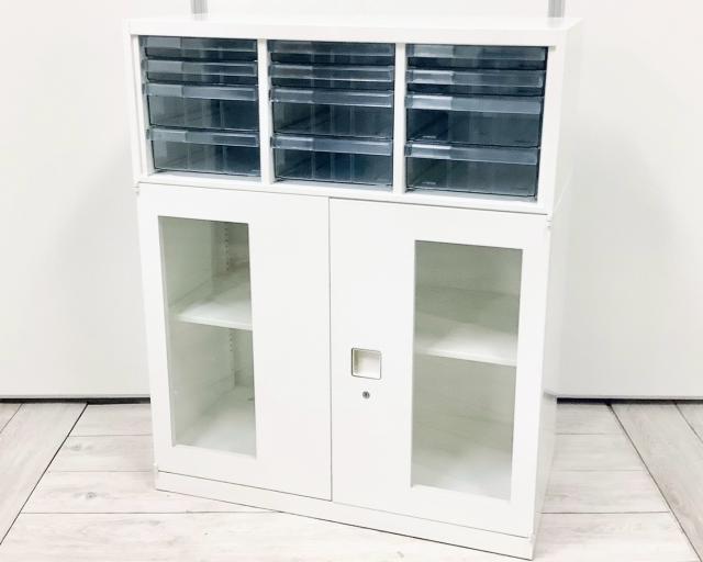 Knoll / ノール 両開きキャビネット 役員書庫 観音書棚 1997年製 b Knoll / ノール 両開きキャビネット 役員書庫 観音書棚 1997年製