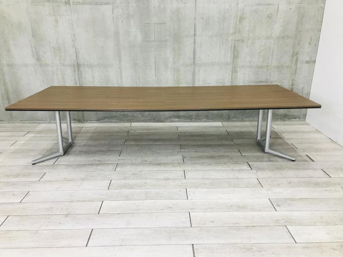 ★限定1台★　2枚構成　オカムラ　ラティオ2　テーブル　木目　レア　レイアウト　会議テーブル　＊福岡市で、中古オフィス用品・オフィス家具をお探しなら「オフィスバスターズ福岡南店」へ＊福岡でのオフィス用品一式ご手配可能！
                        ラティオ
                                    中古
            