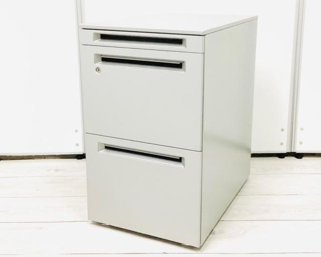 【中古】プロユニット DNC1CX-Z637 オカムラ（okamura） ワゴン3段