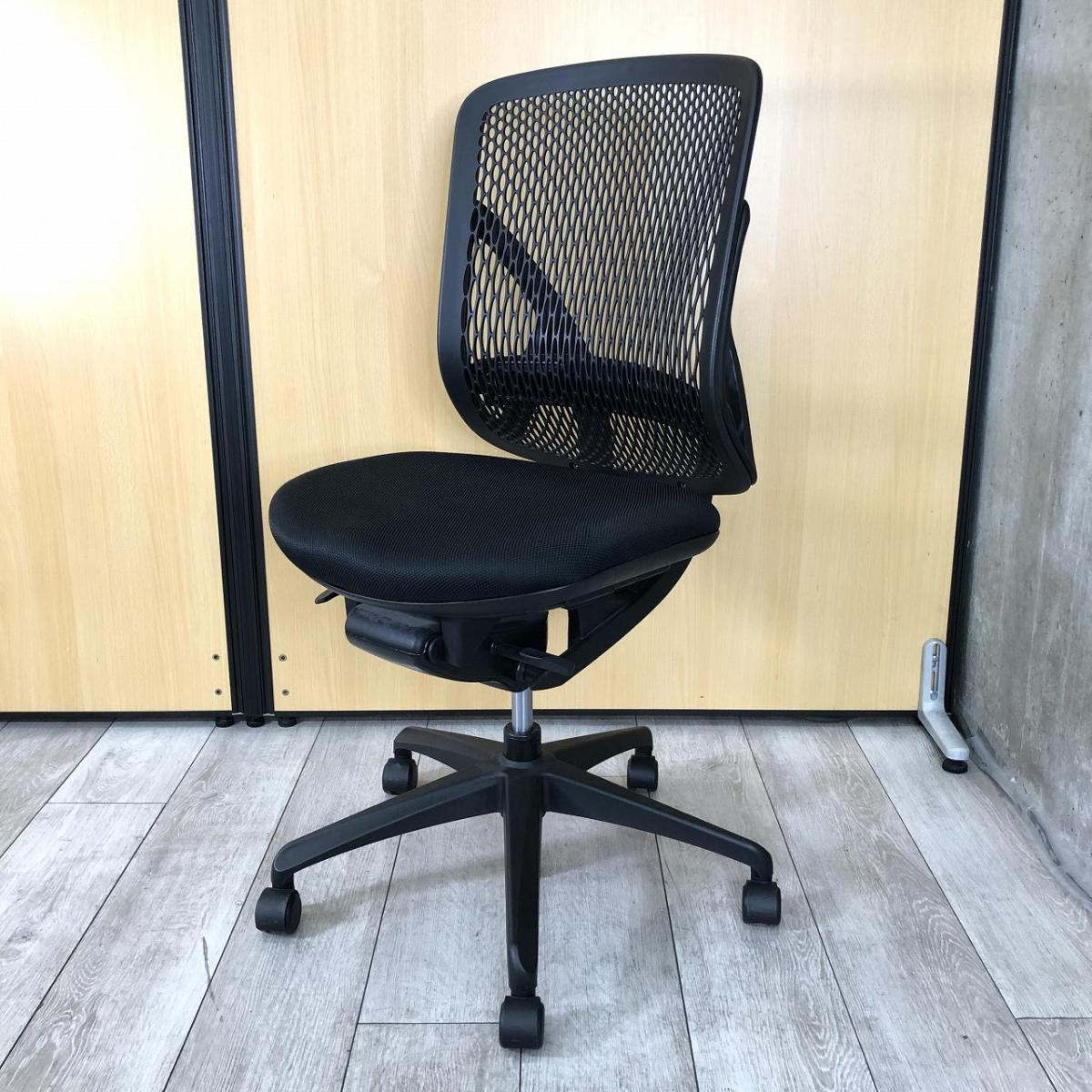 【上質な座り心地！】【人間工学に基づいたS字曲線！理想的な座り心地を追求した大人気チェア！】■イナバ（Inaba）製　イエラチェア (yera)　肘無ハイバック　背面樹脂メッシュ（ヌードタイプ）　■ブラック【K8】
                        yera
                                    中古
            