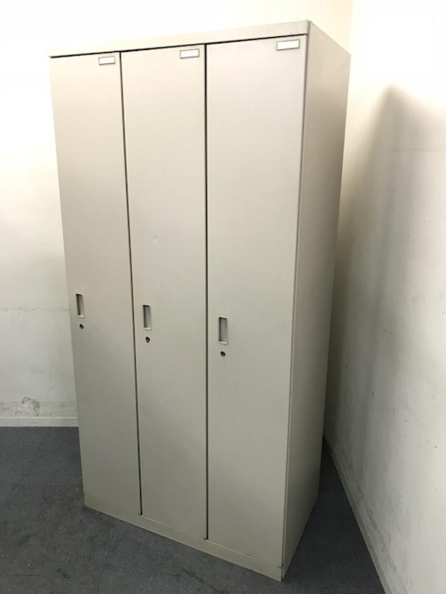 【在庫セール品・1台限定】【T8】■イトーキ　ハニラインロッカー　3人用ロッカー　■ニューグレー
                        ハニライン
                                    中古
            