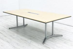 【ナチュラル天板】オカムラの人気シリーズのラティオⅡテーブル入荷しました！
