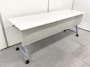 【天板跳ね上げ式でコンパクトに収納！２人使用にお勧め！】■イトーキ（ITOKI）　HXシリーズ　サイドスタックテーブル　幅1500×奥行600　■幕板付き　■ホワイト天板