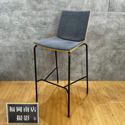 【南】内田洋行製のハイチェア【Hazel(ヘーゼル)シリーズ】が入荷しました！ 　＊福岡市で中古オフィス家具をお探しなら、オフィスバスターズ福岡南店へ！
福岡市南区を拠点に、デスク・チェア・書庫・複合機など中古オフィス家具を一式ご提供。福岡市内のオフィス移転や起業、レイアウト変更もワンストップでサポートします。＊