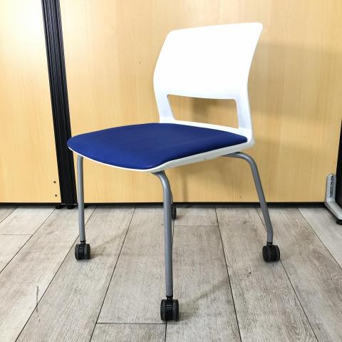 スタッキングチェア　KOKUYO ホワイト　1/2 コクヨ KOKUYO ミーティングチェアー Spline スプライン