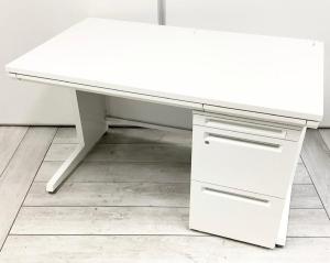 【セット商品（デスク×1台、ワゴン×1台）】平デスク 疑似片袖デスク オススメ(おすすめ) 大人気 ・Okamura/オカムラ ・ADVANCE/アドバンス ホワイト