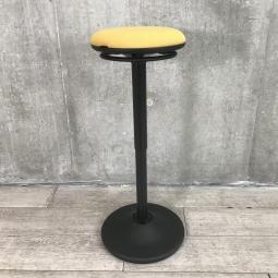 【半立位姿勢で短時間のパソコン作業やミーティングにも最適！】オカムラ　ピルエットチェア　イエロー　H565～815mm　■ハイチェア　ハイスツール　カウンターチェア【Okamura　pirouetto】【ABW】