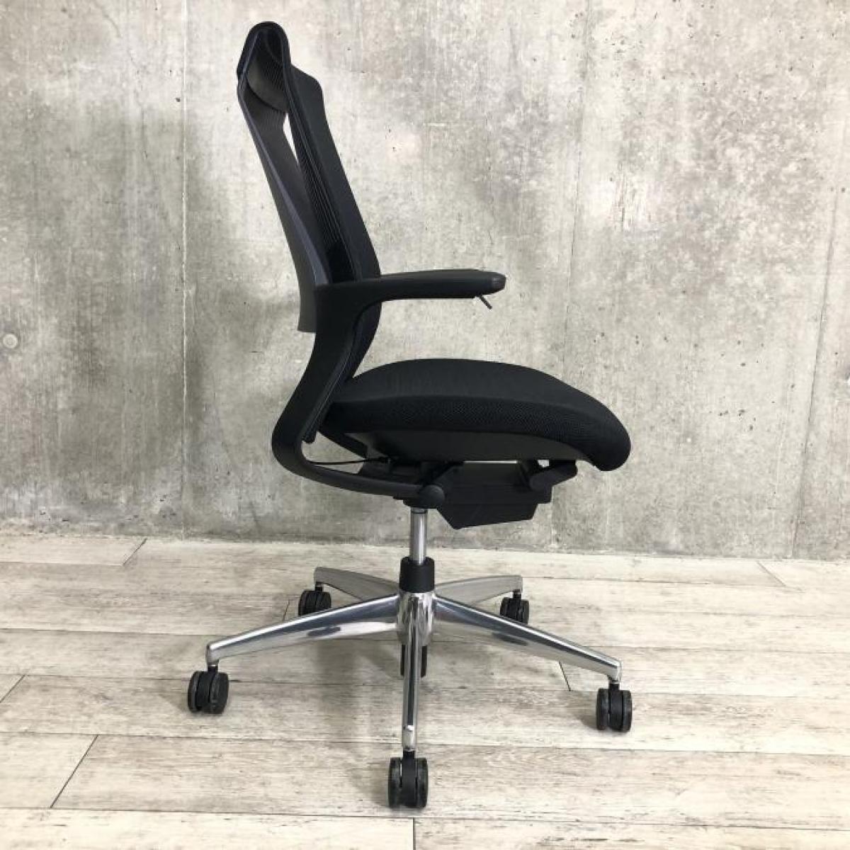 【中古】M4 アルミ CRS-G2201B コクヨ/KOKUYO 肘付ハイバックチェア 538344 - 中古オフィス家具ならオフィスバスターズ