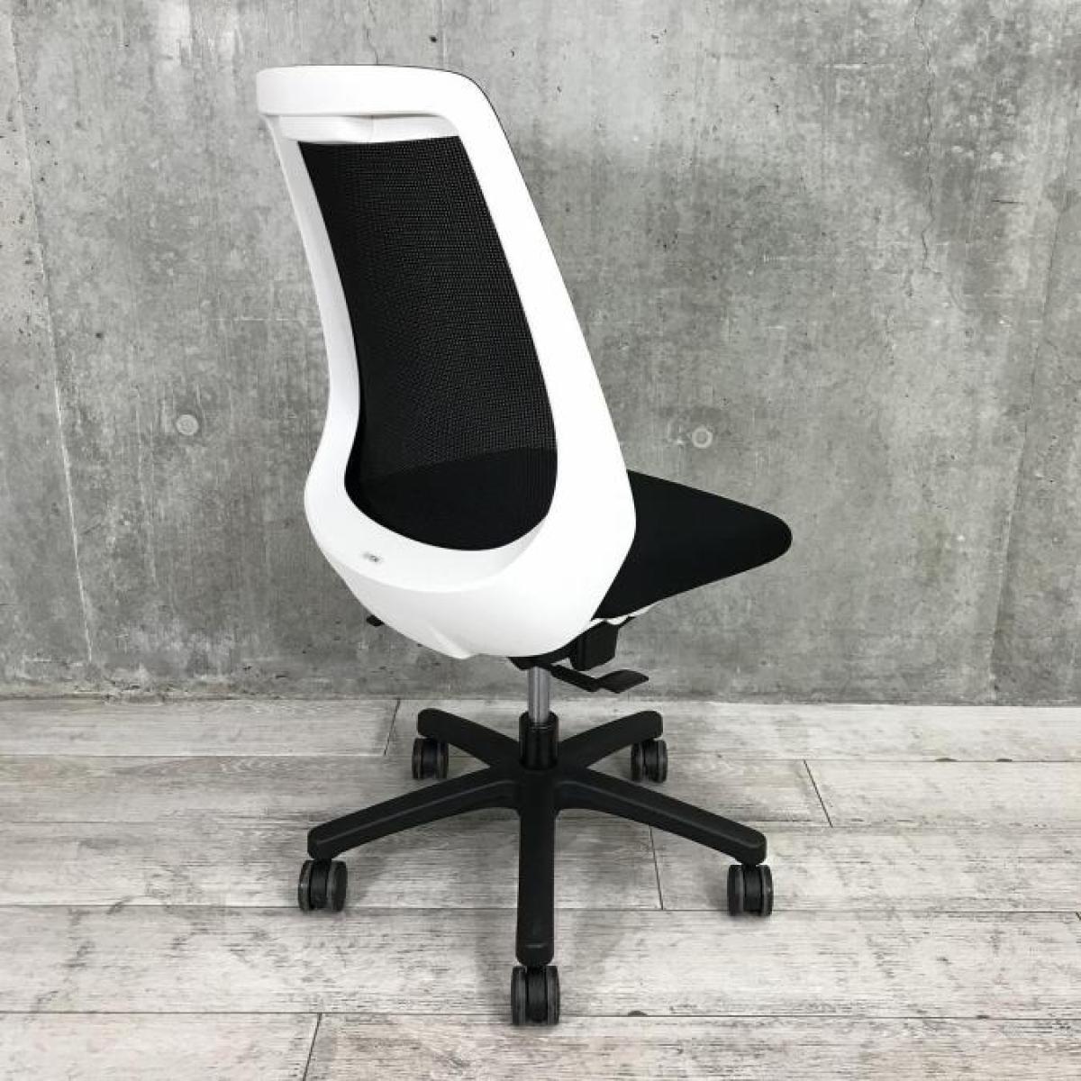 ⭐︎ITOKI nona ノナチェア　KZ-330JB-W9T1 美品⭐︎ 楽天市場】ITOKI(イトーキ) ノナチェア 肘なし ハンガーなし