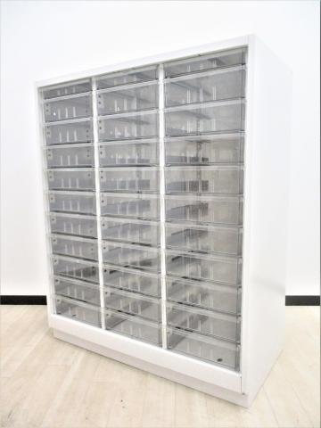 【中古】シンライン  イトーキ（ITOKI） ローキャビネット／クリスタルトレー